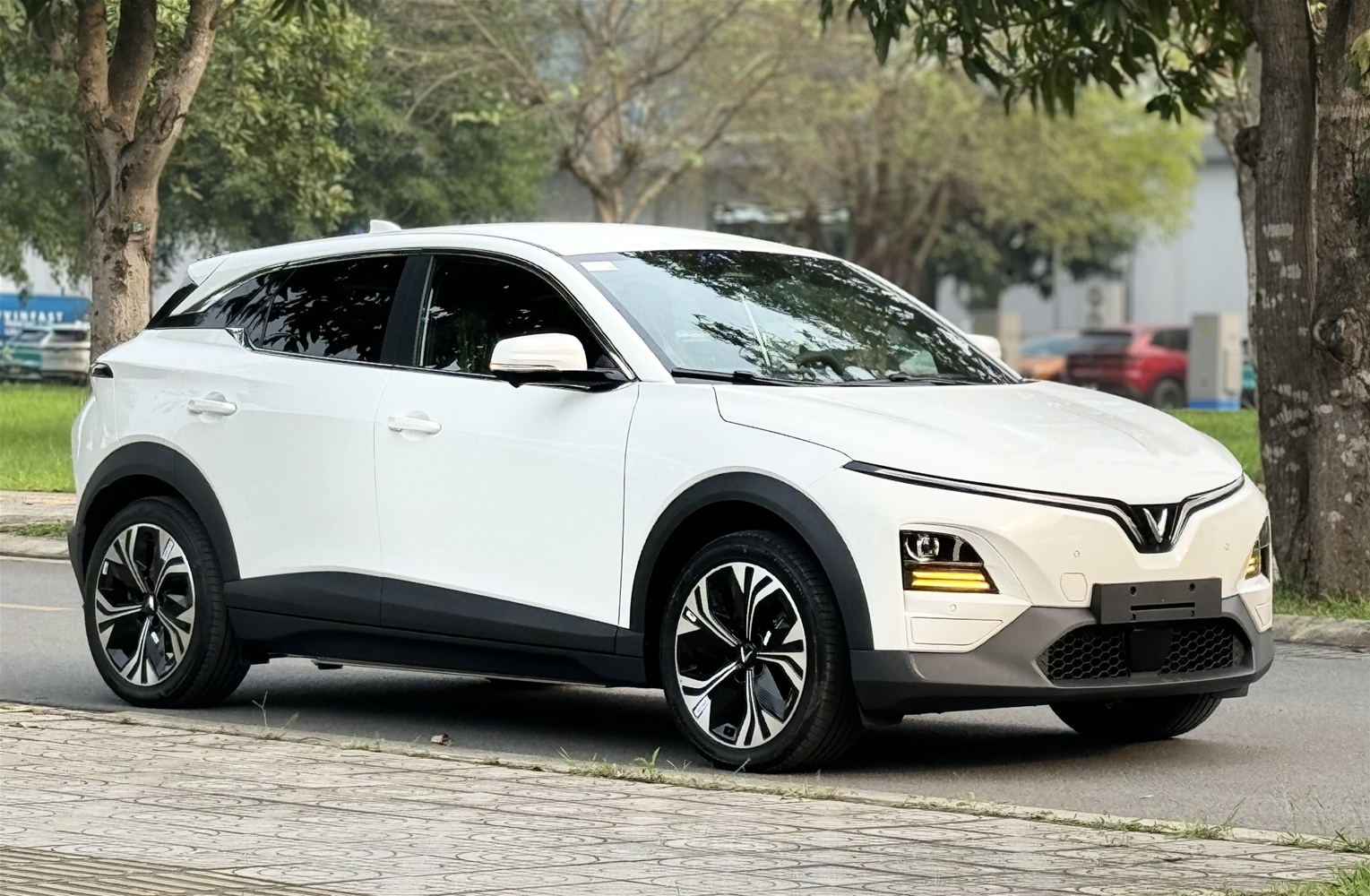 vf6 điện biên